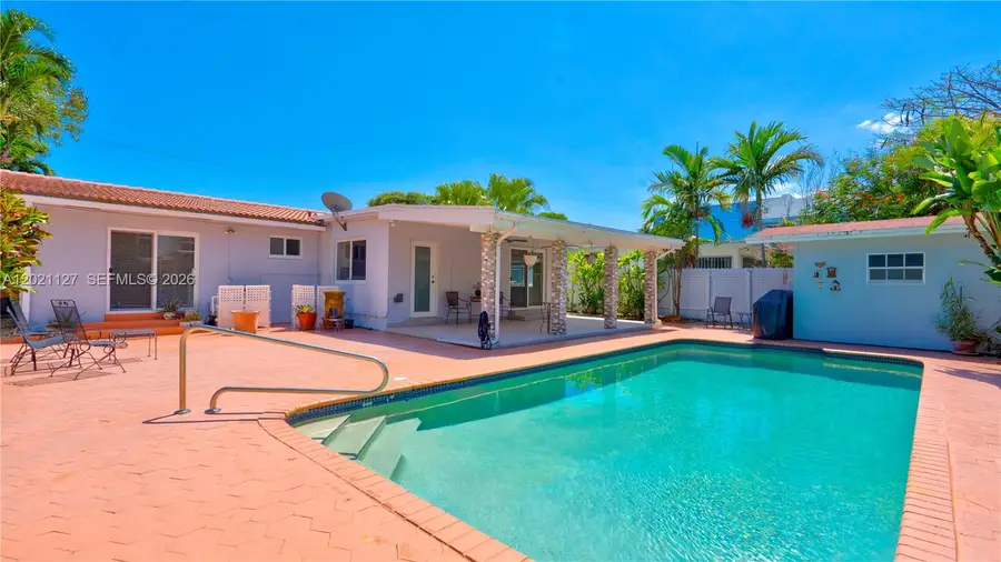 3611 SW 23rd St, Miami, FL 33145 - #2
