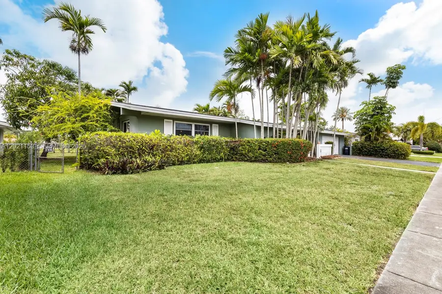 8791 SW 85th St, Miami, FL 33173 - #2