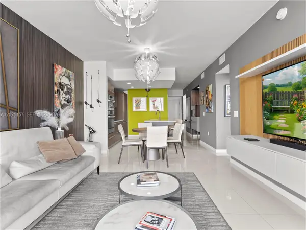 7825 NW 107th Ave #522, Doral, FL 33178