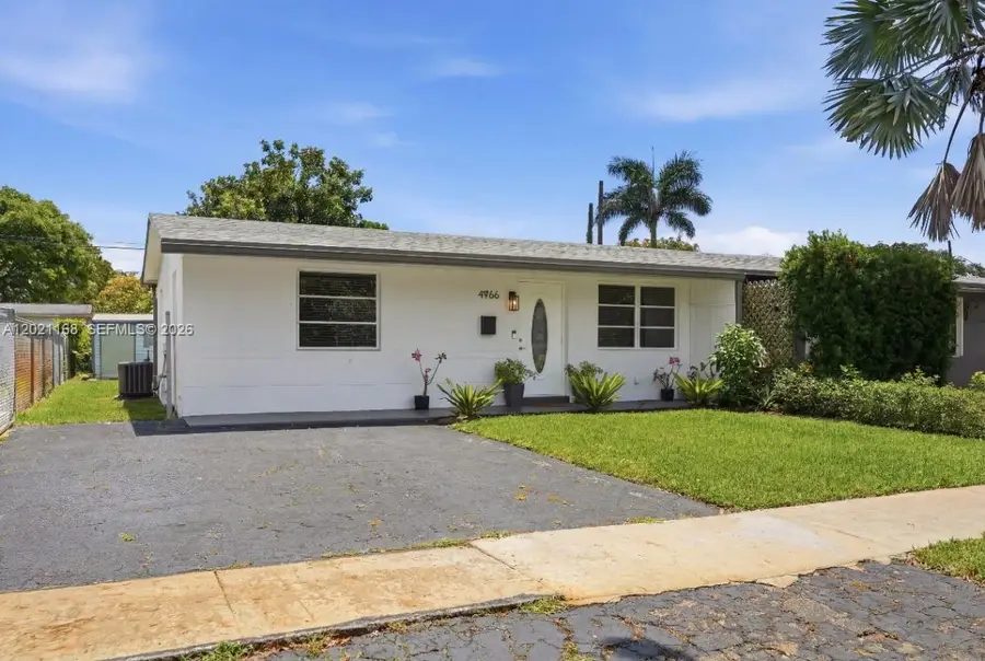4966 SW 93rd Ave, Cooper City, FL 33328 - #2