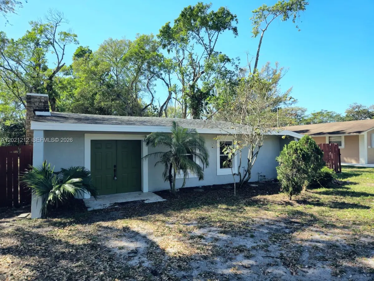 6208 SW 26th St, Miramar, FL 33023 - #1