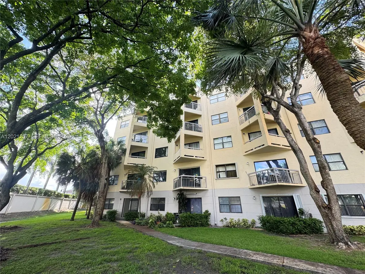 8290 Lake Dr #130, Doral, FL 33166 - #1