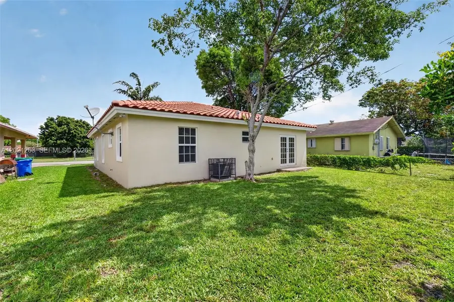 2620 NW 15th St, Fort Lauderdale, FL 33311 - #2
