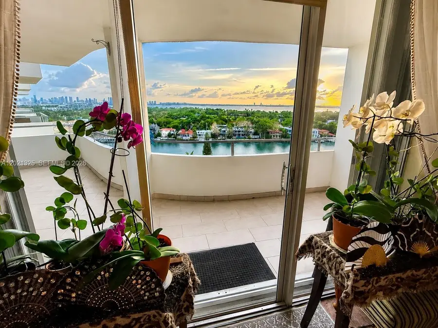 5151 Collins Ave #1520, Miami Beach, FL 33140 - #3