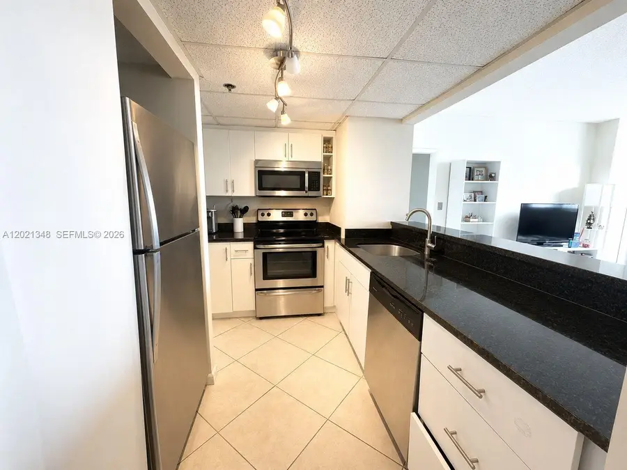 540 Brickell Key Dr #1801, Miami, FL 33131 - #2