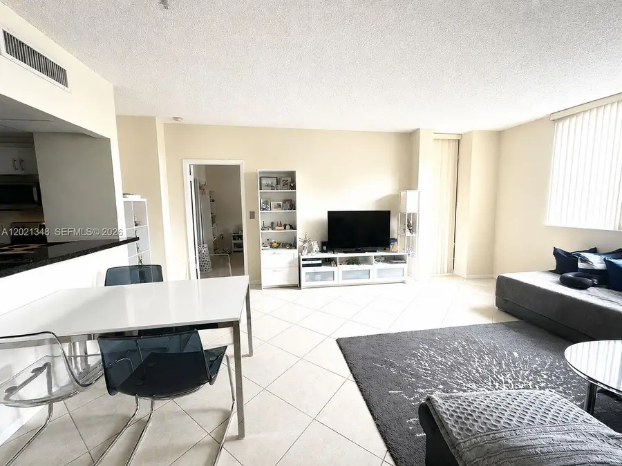 540 Brickell Key Dr #1801, Miami, FL 33131 - #3