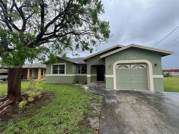 5324 Flagler St, Hollywood, FL 33021