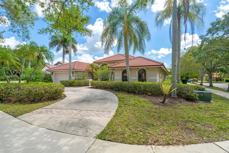 1051 Deerpath Ct, Weston, FL 33326 - #2