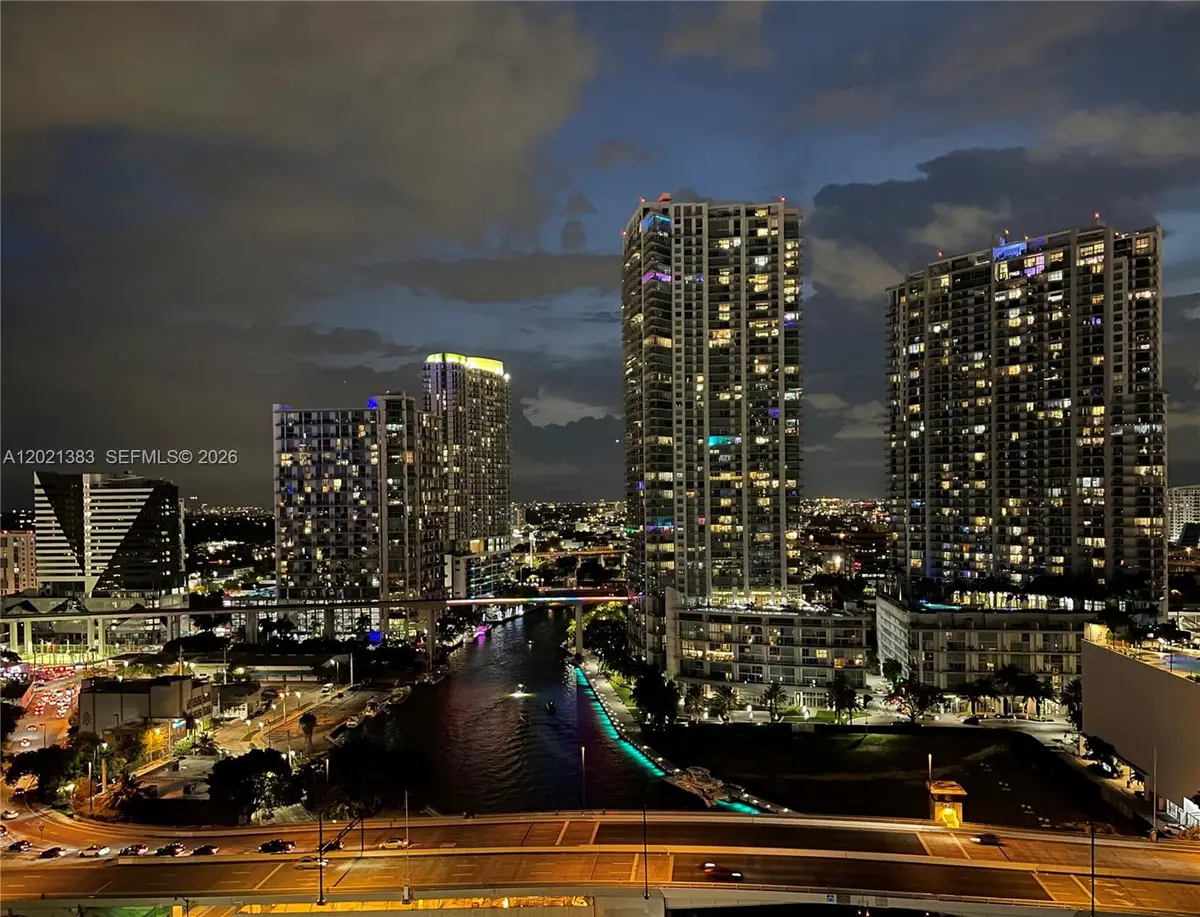 31 SE 5th St #2307, Miami, FL 33131 - #1