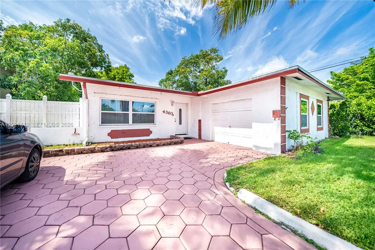4360 NW 32nd Ct, Lauderdale Lakes, FL 33319 - #1