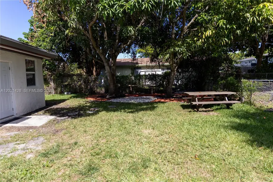 250 NW 14th Way, Dania Beach, FL 33004 - #3