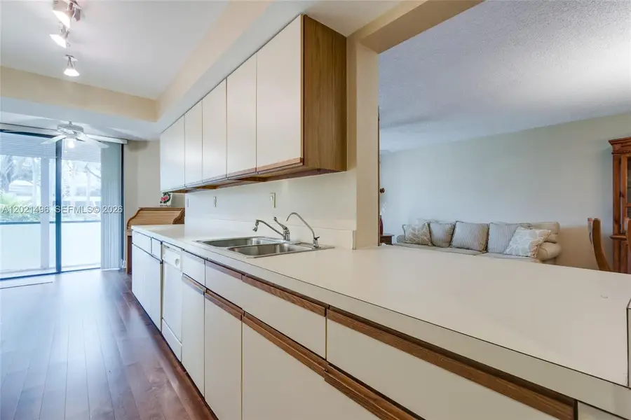 1420 Sheridan St #3H, Hollywood, FL 33020 - #2