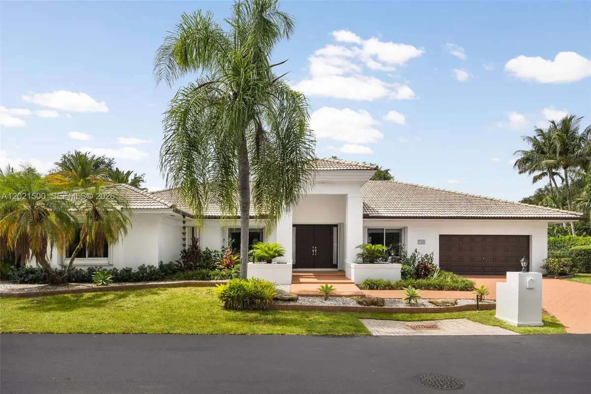 7400 SW 170th Ter, Palmetto Bay, FL 33157 - #1