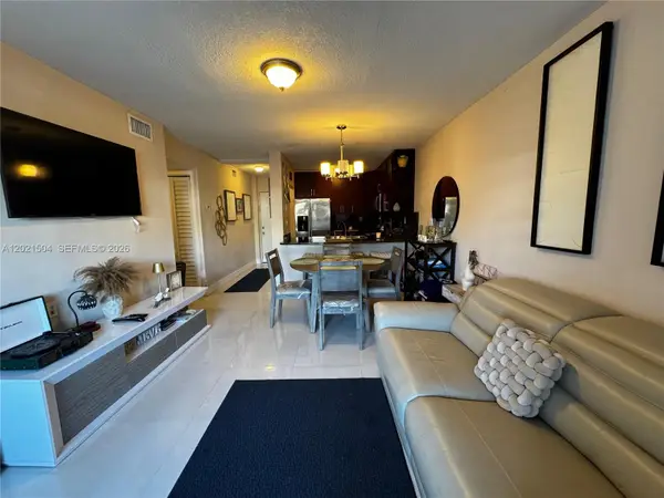 8145 NW 7th St #112, Miami, FL 33126