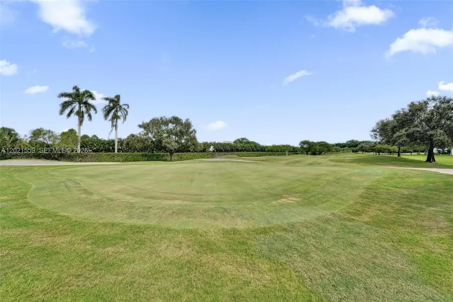 1502 Whitehall Dr #305, Davie, FL 33324 - #3