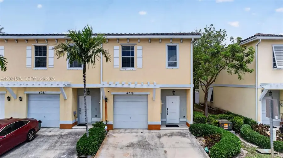 4019 NW 11th Dr, Lauderhill, FL 33313 - #3
