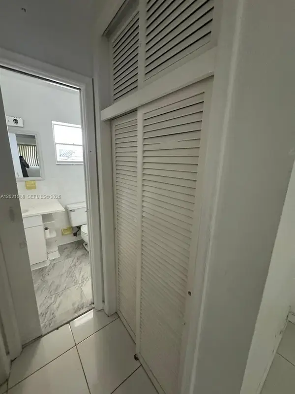 20201 NE 29th Ct #D329, Aventura, FL 33180
