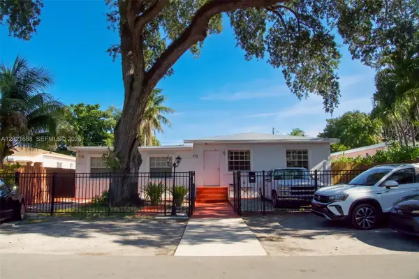 372 NE 162nd St, Miami, FL 33162