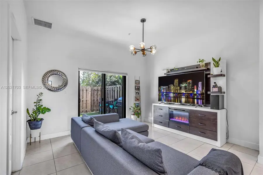 8015 NW 104th Ave #3, Doral, FL 33178 - #3