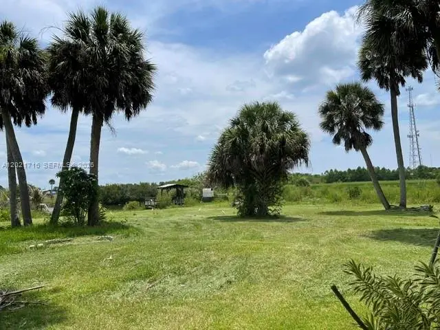 1326 Red Barn Rd, Moore Haven, FL 33471 - #1