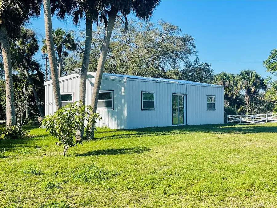 1326 Red Barn Rd, Moore Haven, FL 33471 - #2