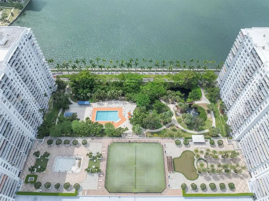 2851 NE 183rd St #2112E, Aventura, FL 33160 - #3