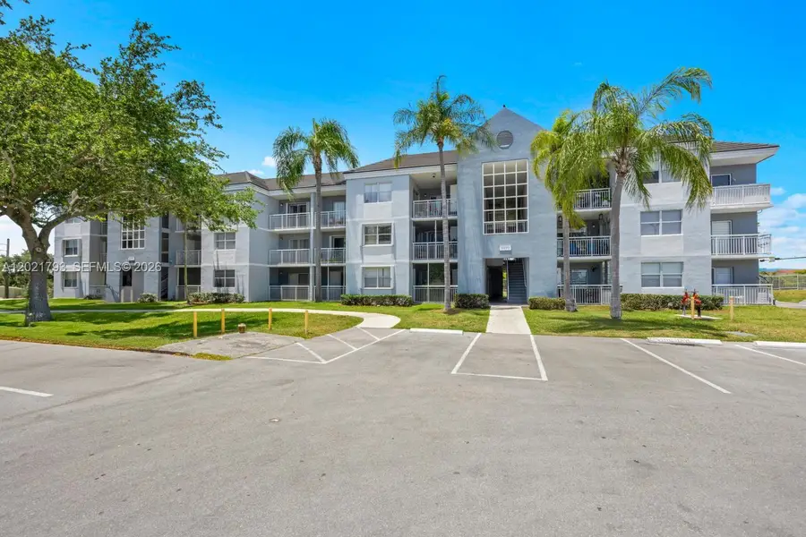 8670 SW 212th St #307, Cutler Bay, FL 33189 - #2