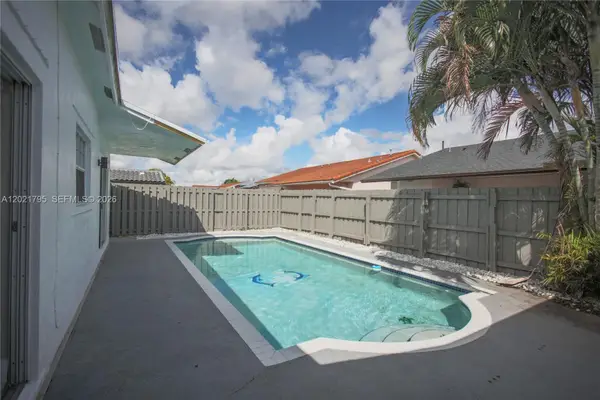 14443 SW 172nd Ln, Miami, FL 33177