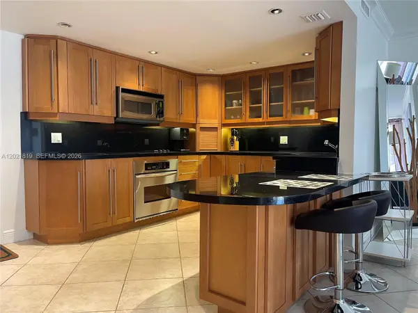 199 Ocean Lane Dr #413, Key Biscayne, FL 33149