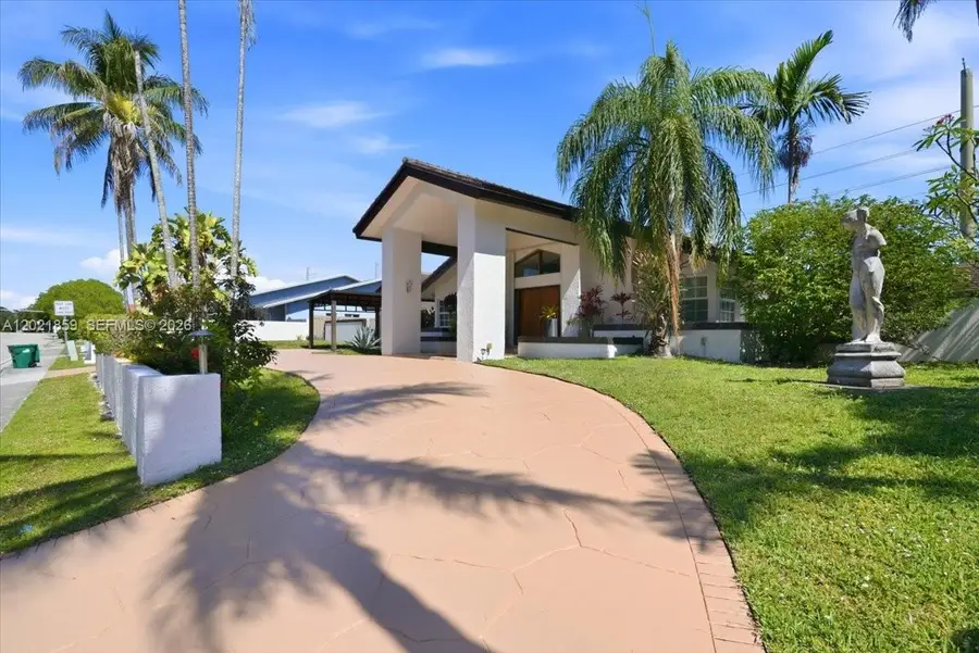 9665 SW 136th St, Miami, FL 33176 - #2