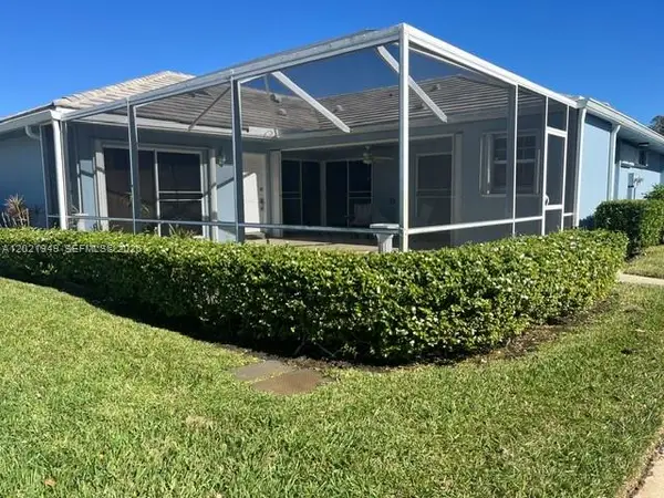 1215 NW Sun Terrace Cir, Port St Lucie, FL 34986