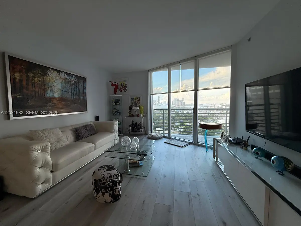 325 S Biscayne Blvd #2024, Miami, FL 33131 - #1