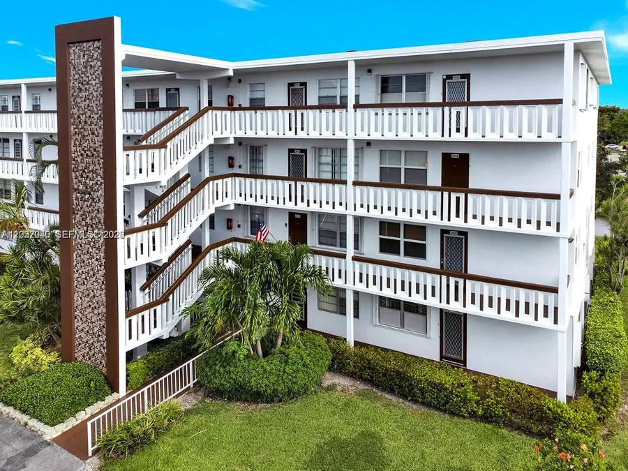 4052 E Harwood E #4052, Deerfield Beach, FL 33442 - #2