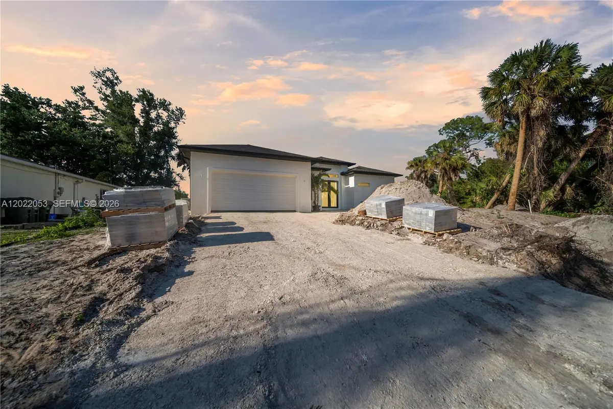 3286 Eagle Pass St, North Port, FL 34286 - #1