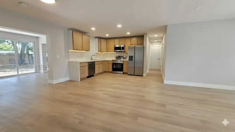6841 SW 1st Ct, Pembroke Pines, FL 33023 - #2