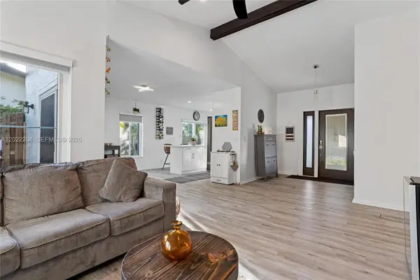 Address Withheld By Seller, Cooper City, FL 33026