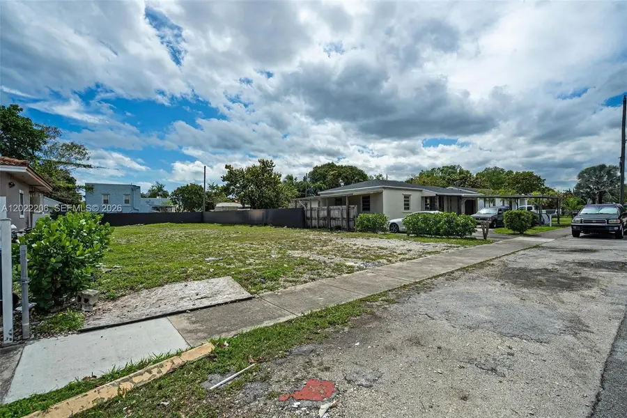 3056 SW 13th St, Miami, FL 33145 - #2