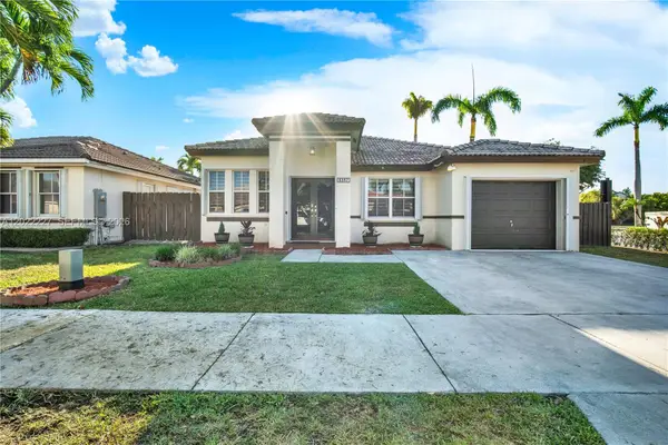 8357 SW 162nd Ct, Miami, FL 33193