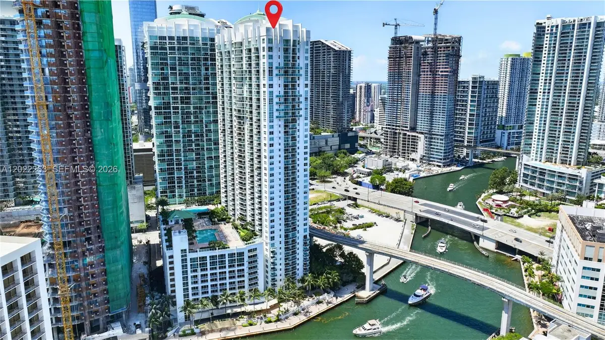 31 SE 5th St #203, Miami, FL 33131 - #1