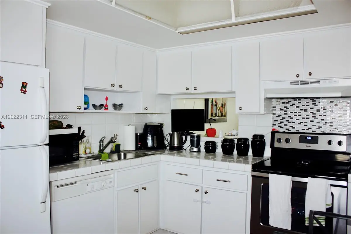 18555 NE 14th Ave #702A, Miami, FL 33179 - #1