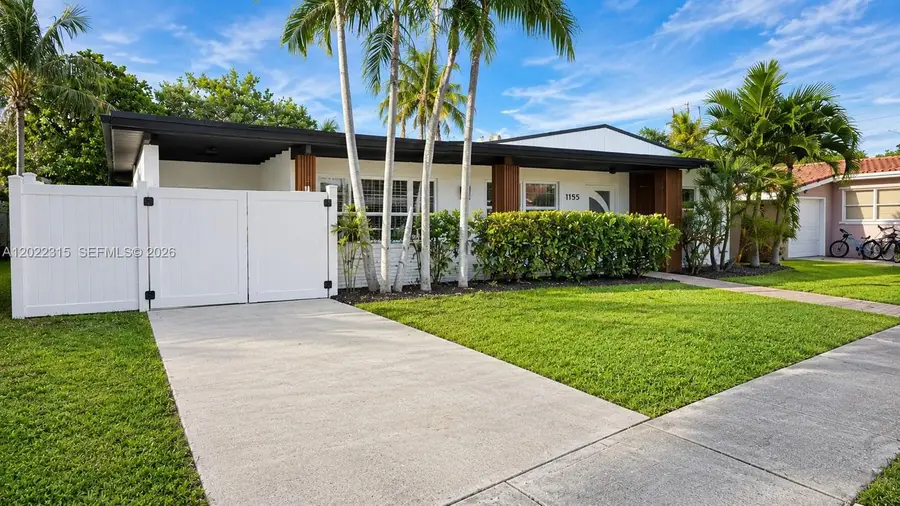 1155 Hayes St, Hollywood, FL 33019 - #3