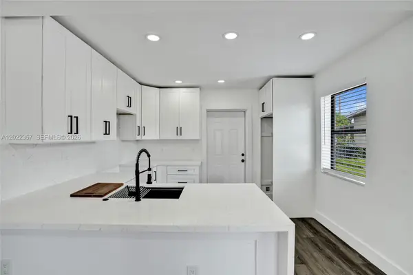 733 NW 15th Ter, Fort Lauderdale, FL 33311