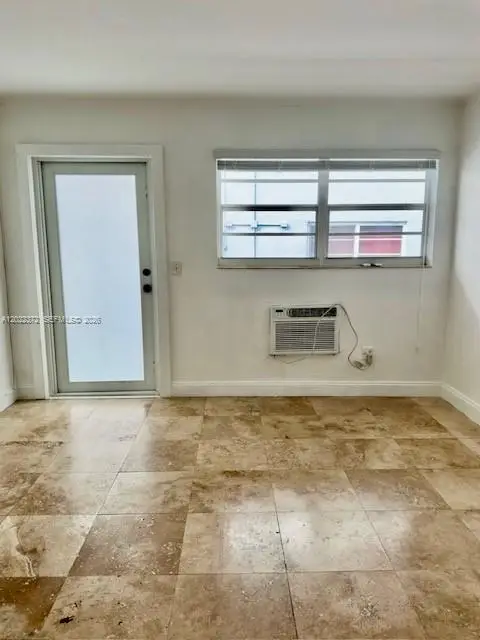 1231 Pennsylvania Ave #9, Miami Beach, FL 33139 - #3