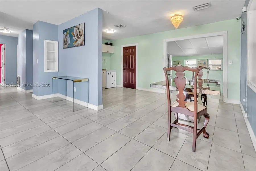 1021 NW 23rd Rd, Fort Lauderdale, FL 33311 - #2