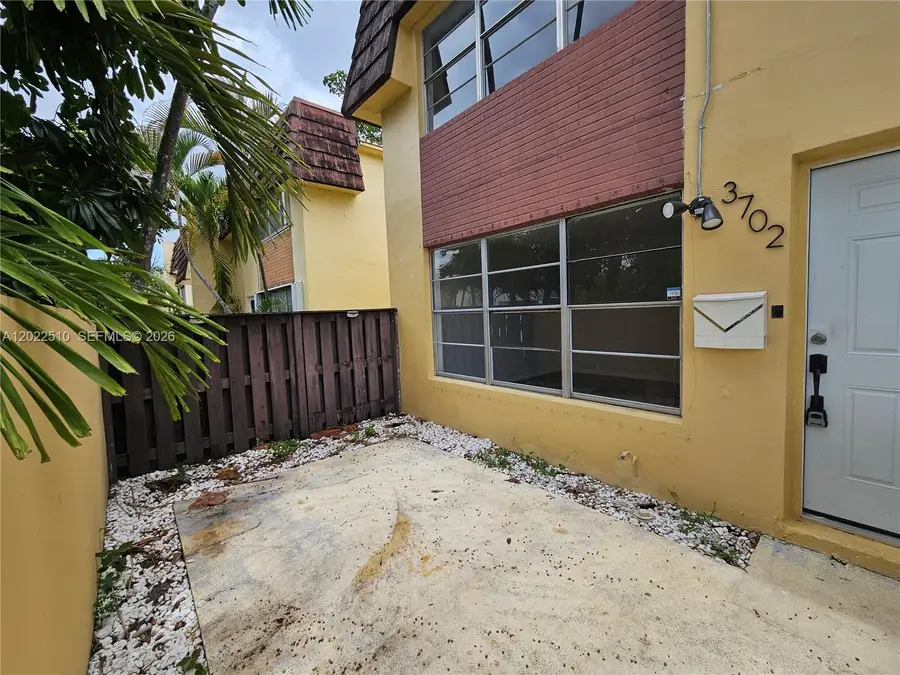 3702 SW 60th Ter #31, Davie, FL 33314 - #2