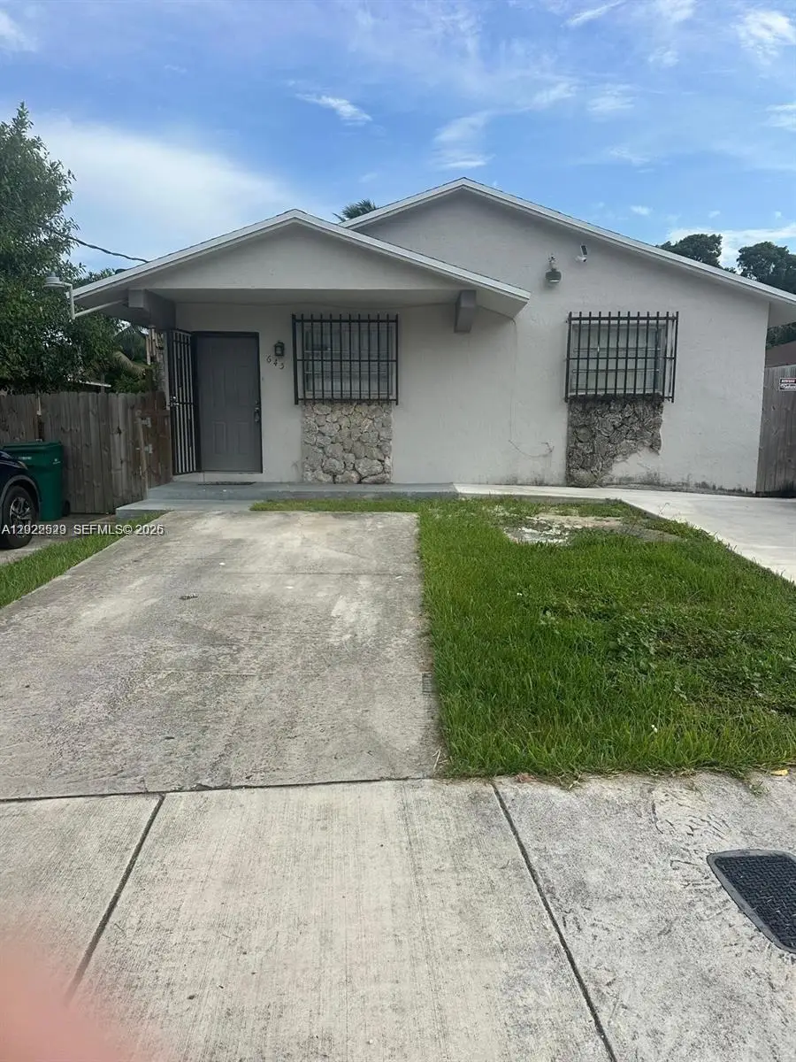 645 NW 2nd St, Florida City, FL 33034 - #1