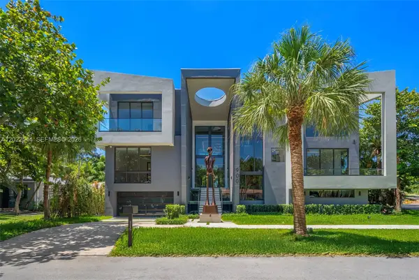 900 NE 75th St, Miami, FL 33138