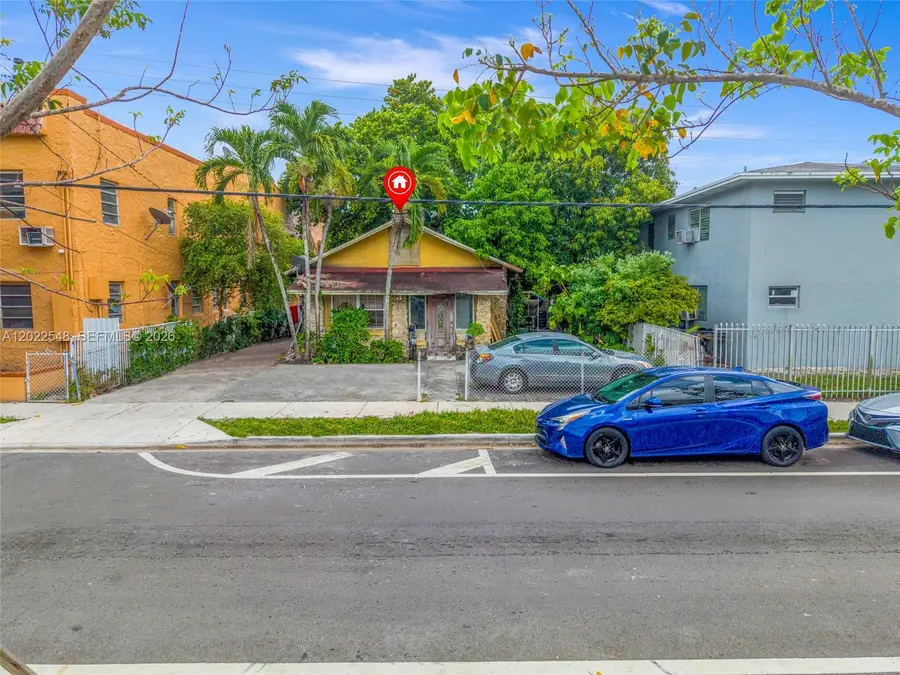 1568 SW 5th St, Miami, FL 33135 - #3