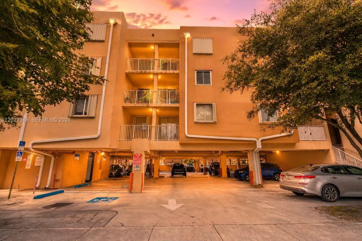 814 NW 36th Ave #302, Miami, FL 33125 - #1