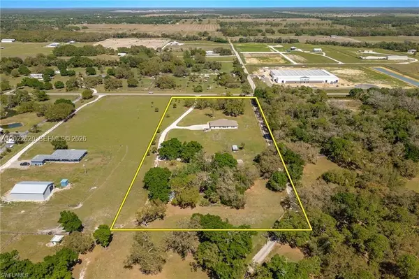 5535 County Road 78, La Belle, FL 33935
